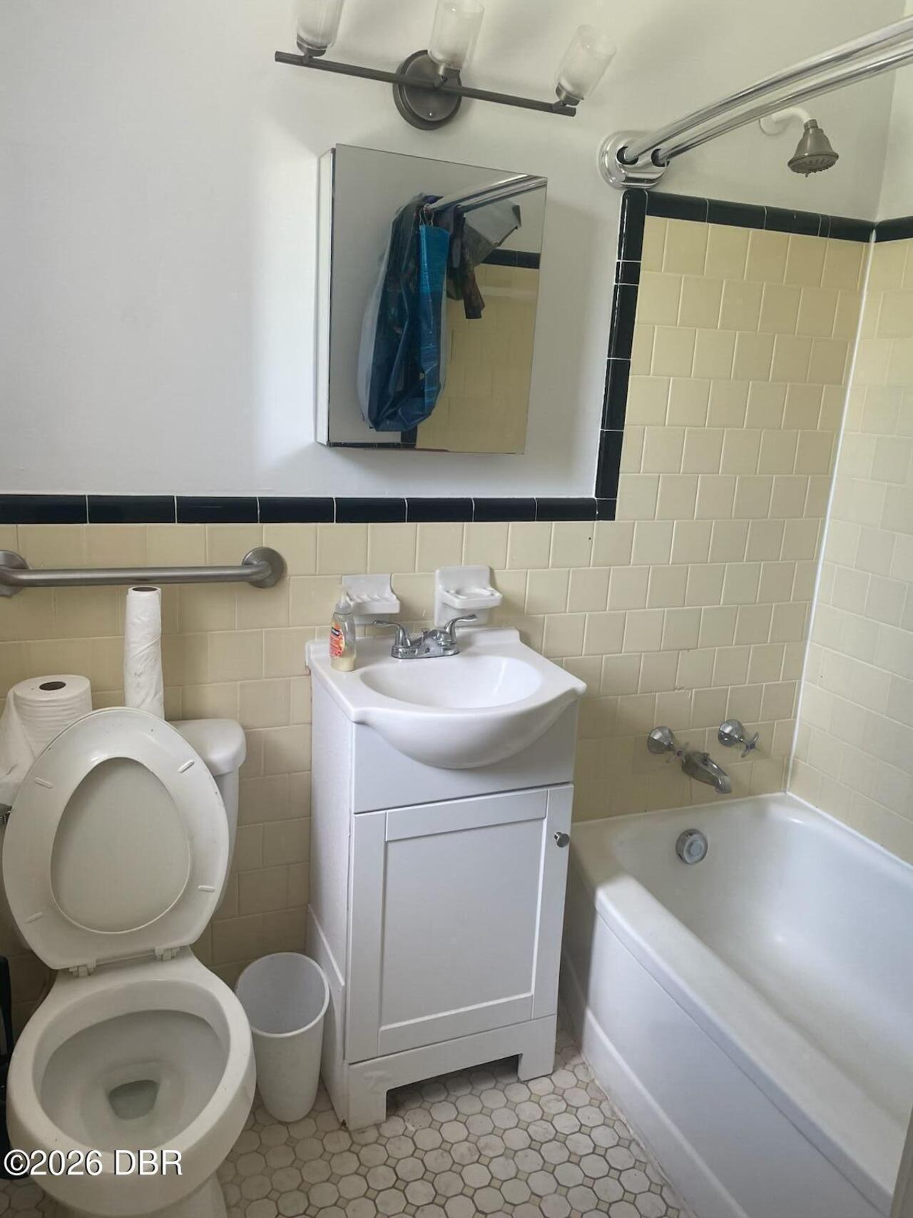 Listing Photo 7