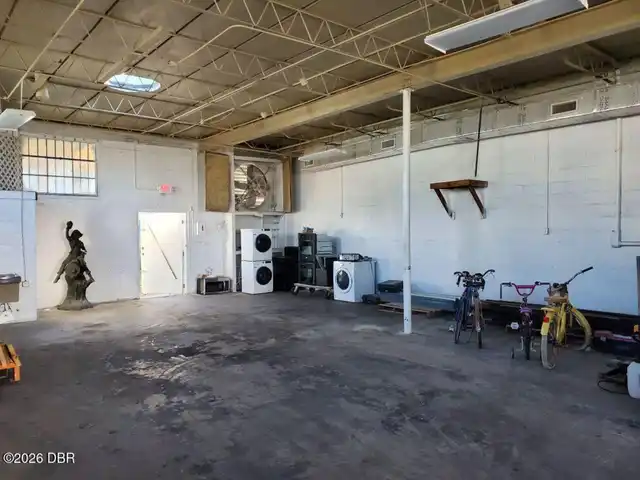 Listing Photo 5