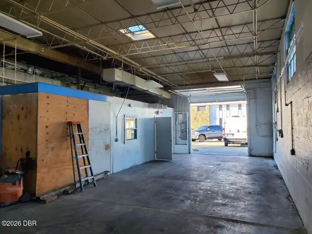 Listing Photo 6
