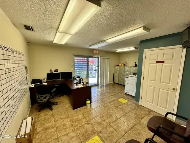 Listing Photo 10