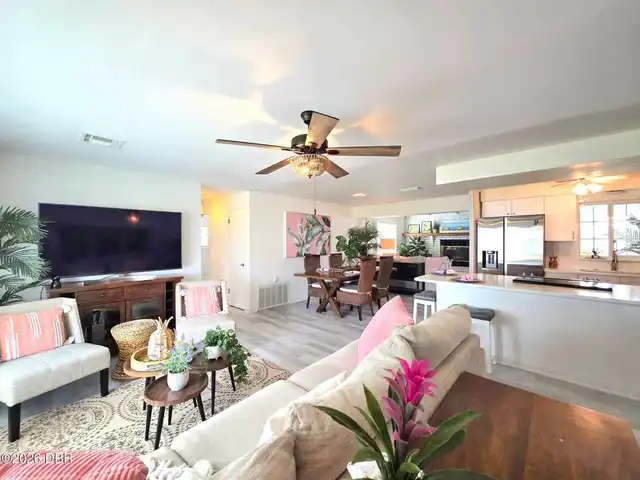 Listing Photo 6