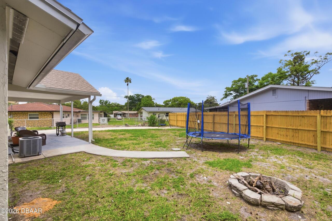 Listing Photo 9