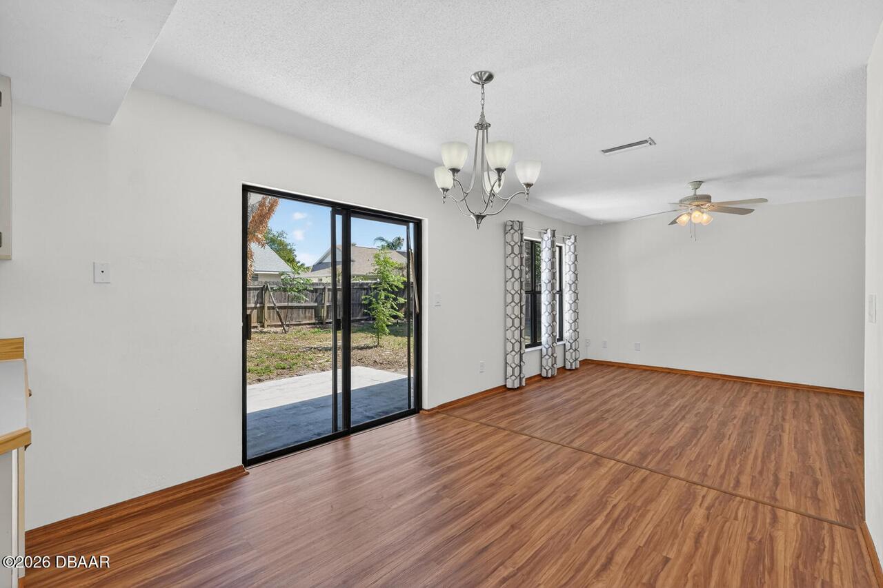 Listing Photo 14