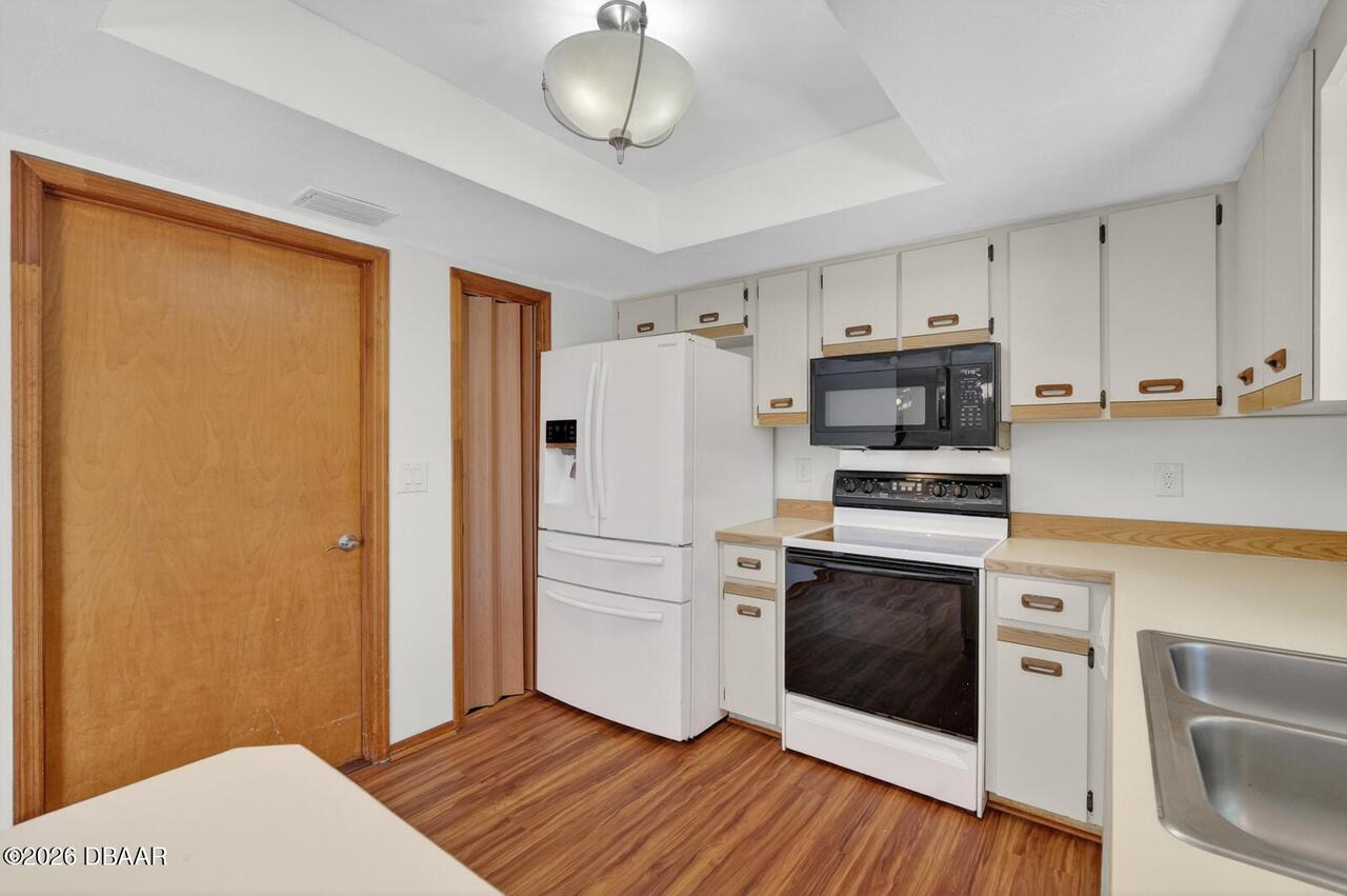 Listing Photo 16