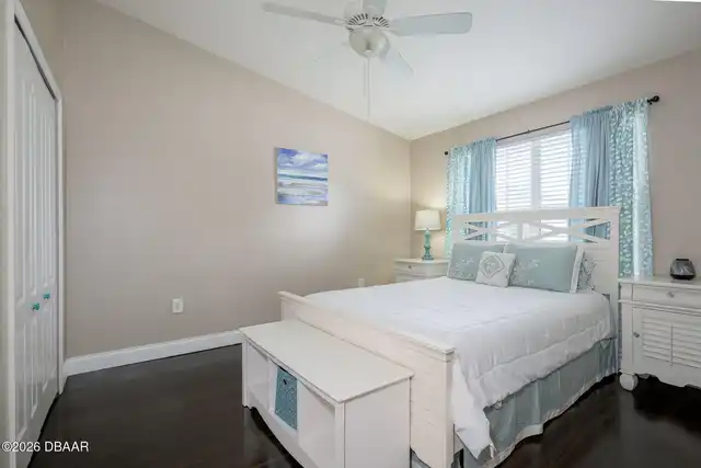 Listing Photo 10