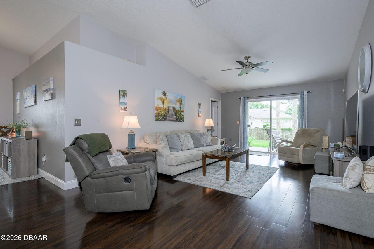 Listing Photo 15
