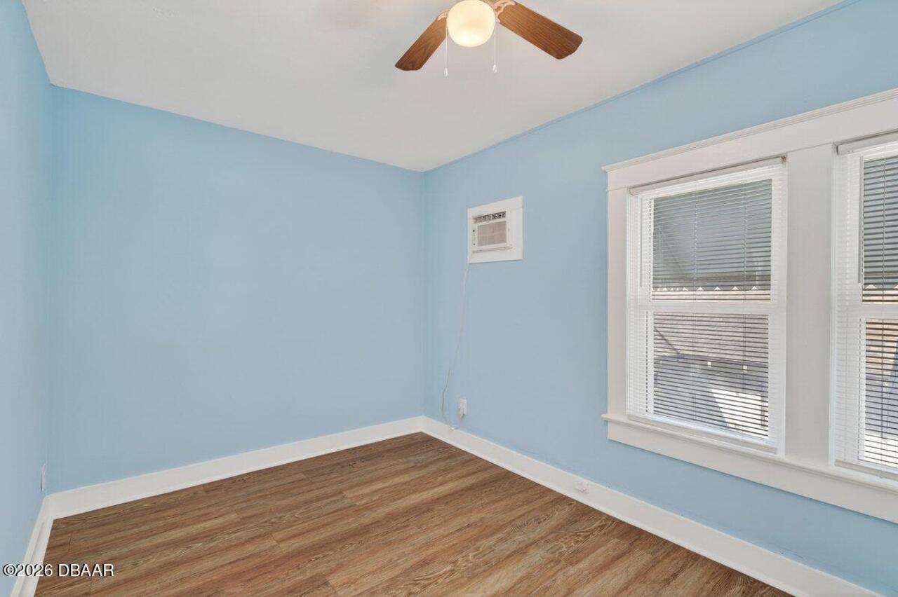 Listing Photo 17
