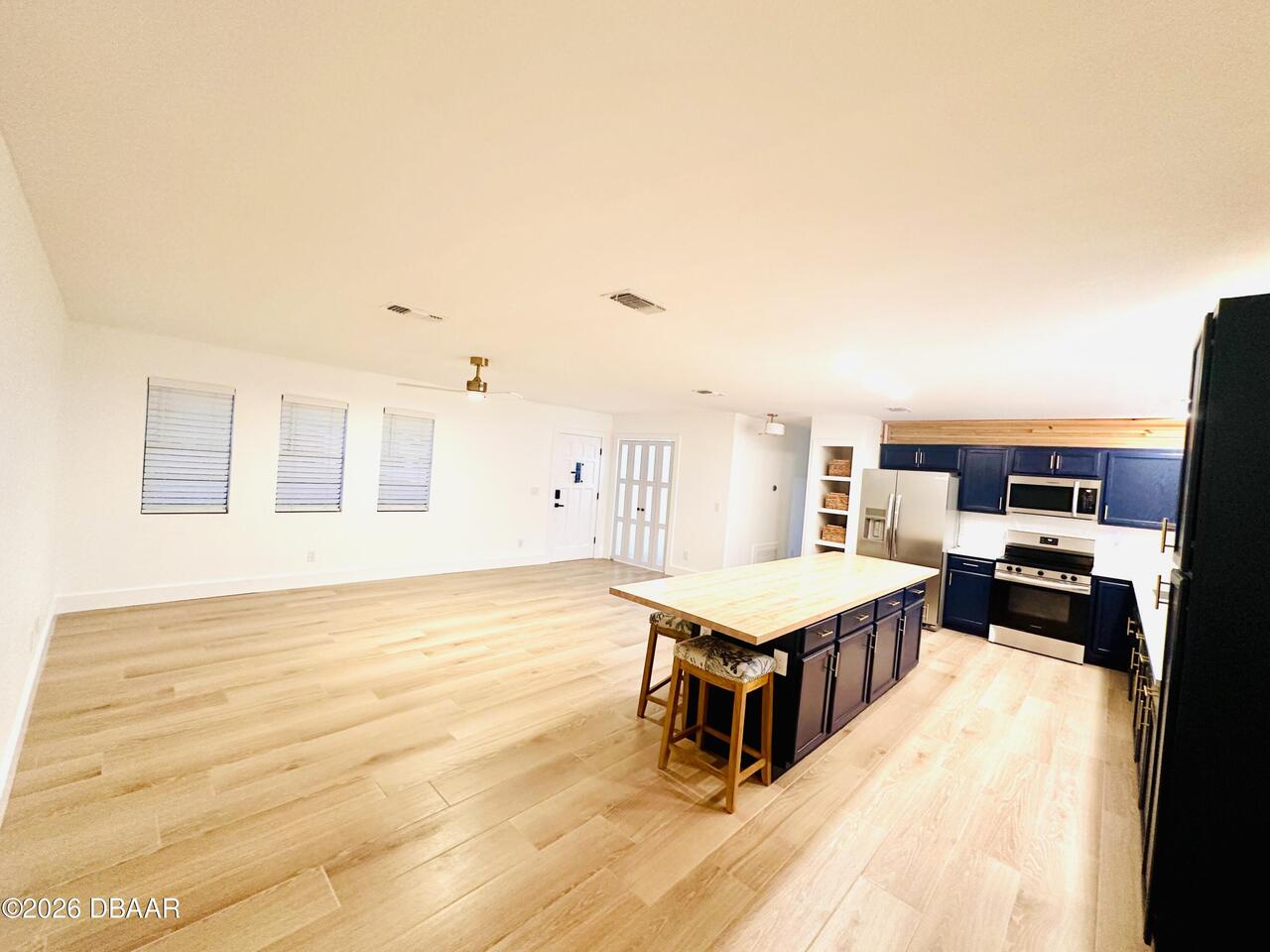 Listing Photo 8