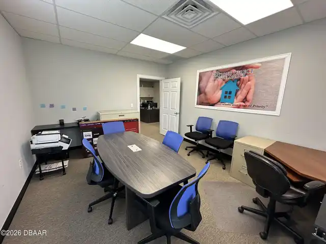 Listing Photo 6