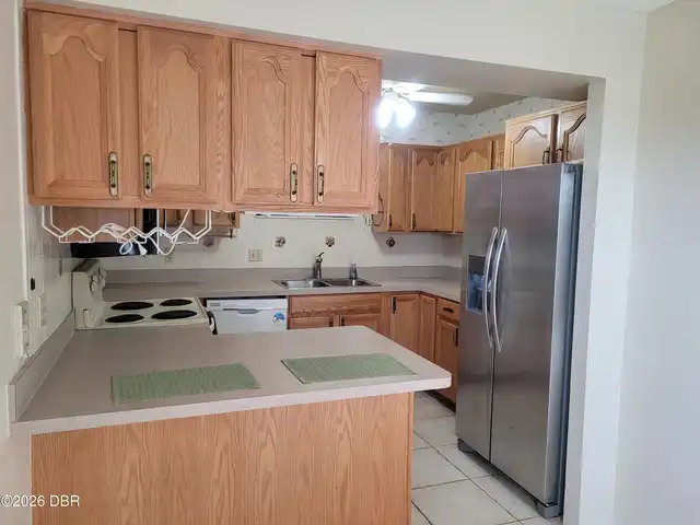 Listing Photo 9