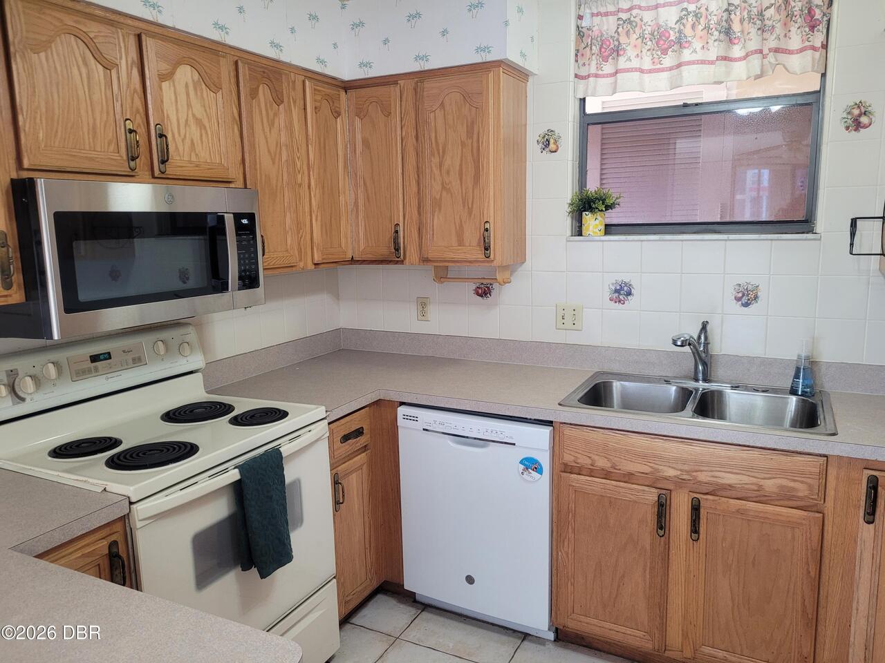 Listing Photo 11
