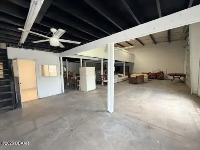 Listing Photo 11