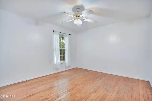 Listing Photo 14