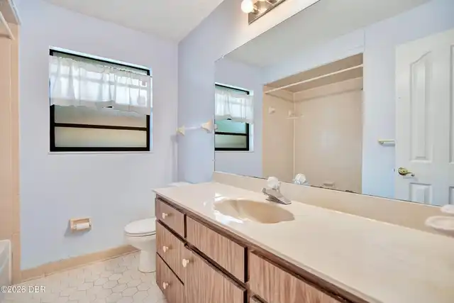 Listing Photo 15