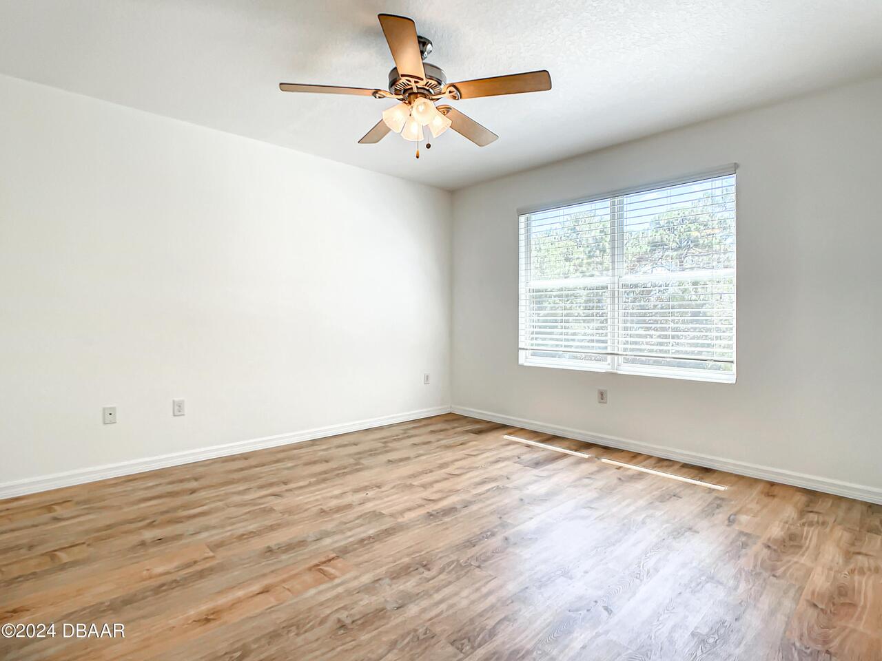 Listing Photo 24