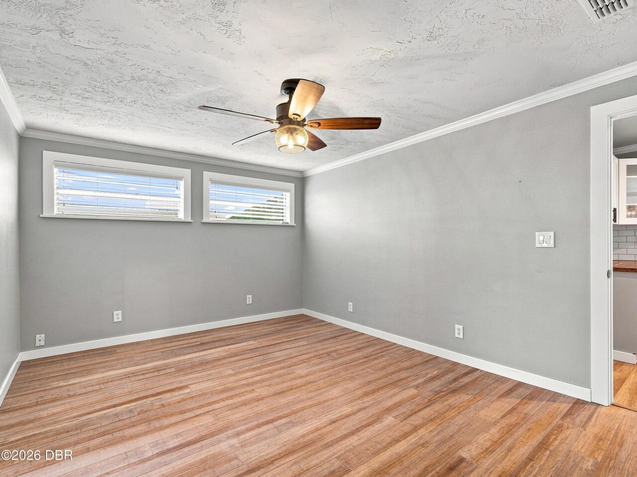 Listing Photo 16