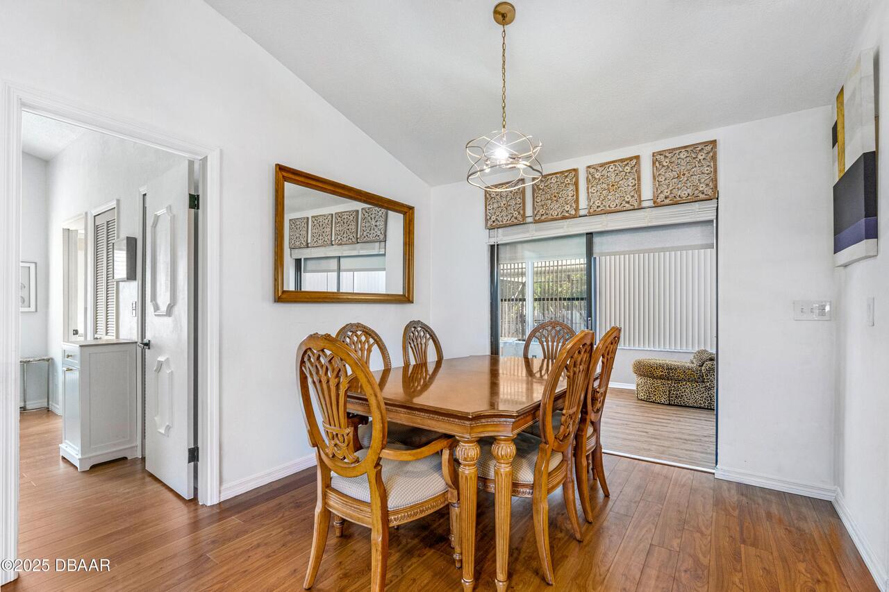 Listing Photo 12