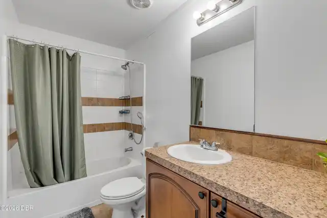 Listing Photo 17