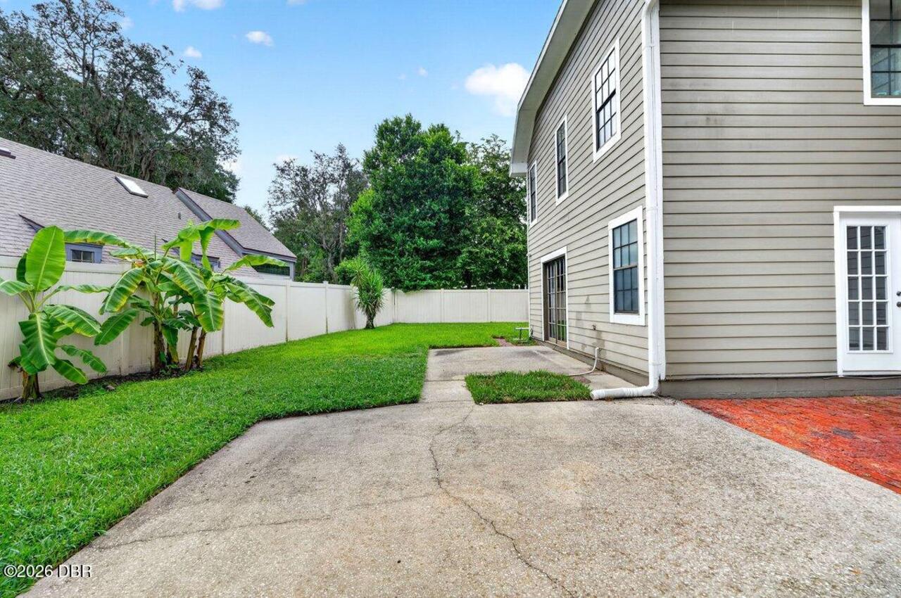 Listing Photo 8