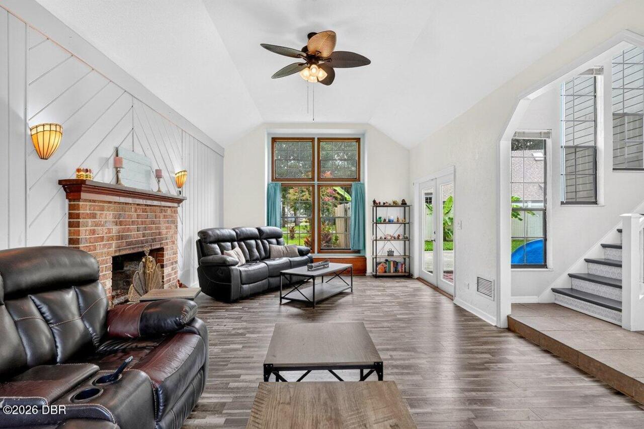 Listing Photo 16