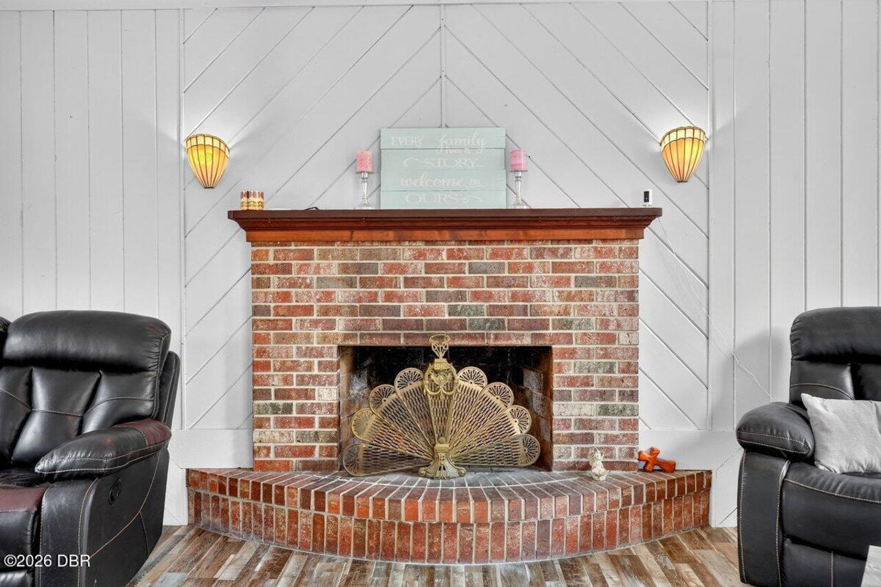 Listing Photo 17