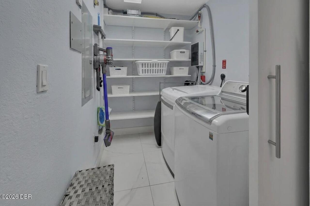 Listing Photo 11