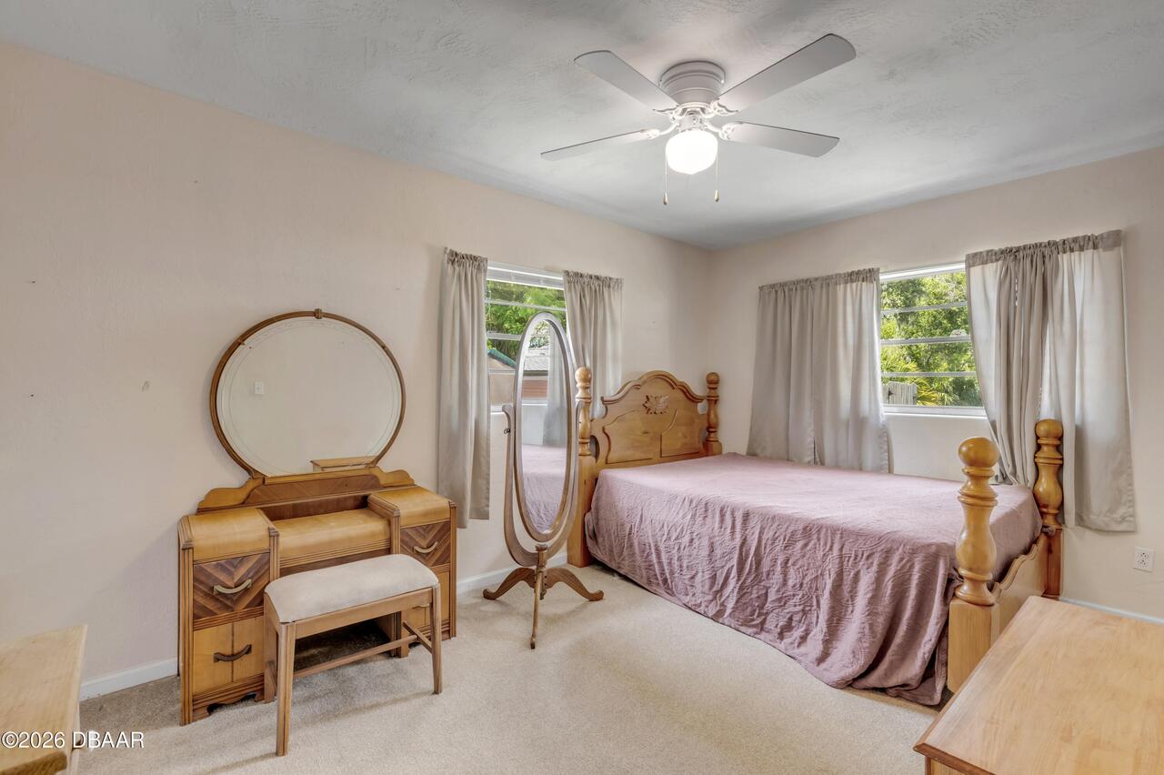 Listing Photo 12