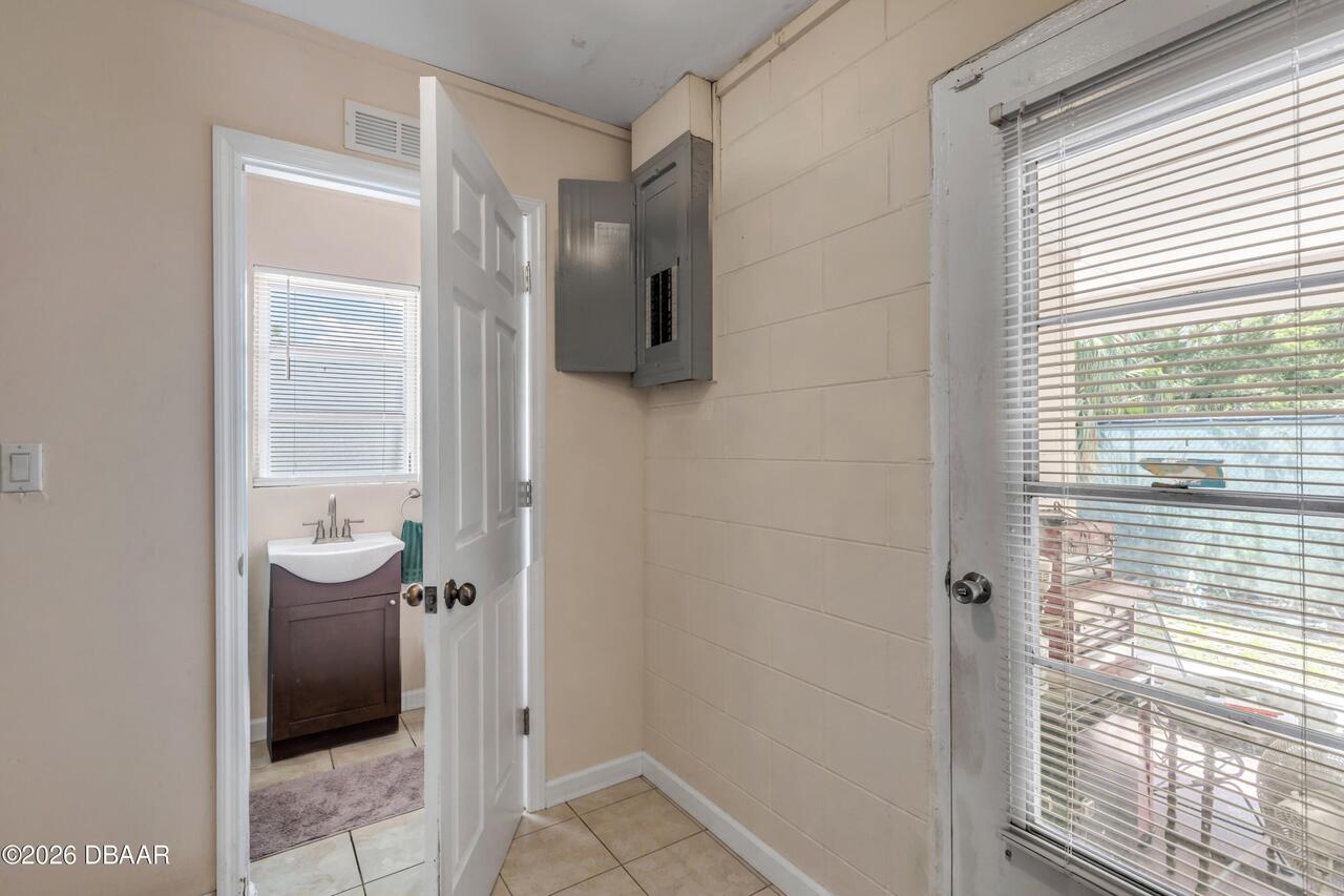 Listing Photo 16