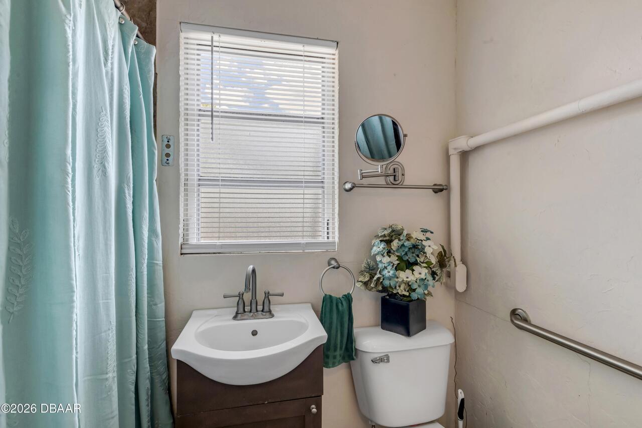 Listing Photo 17