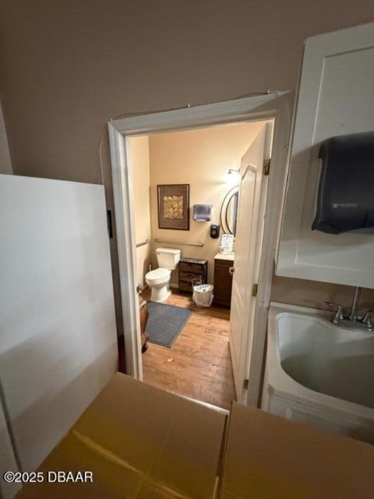 Listing Photo 8