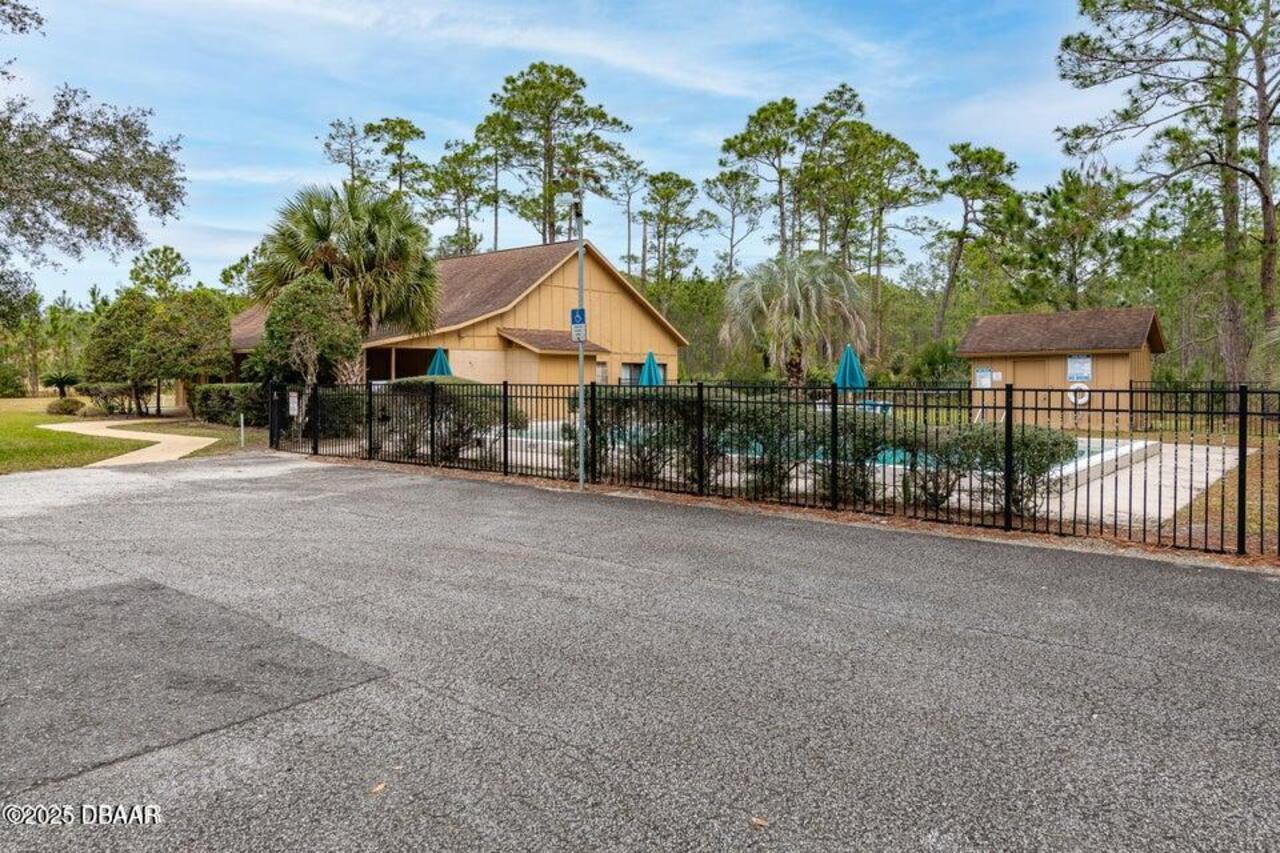 Listing Photo 15