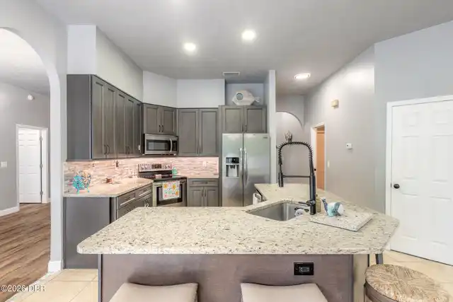 Listing Photo 19
