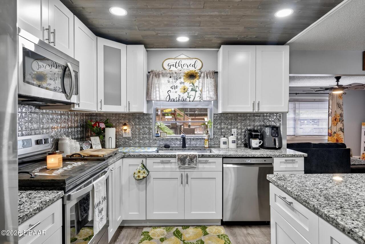 Listing Photo 9