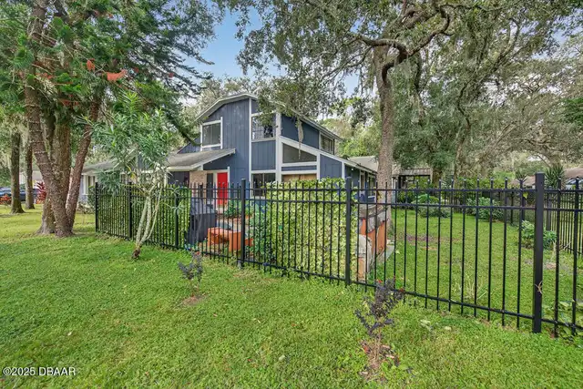 Listing Photo 17