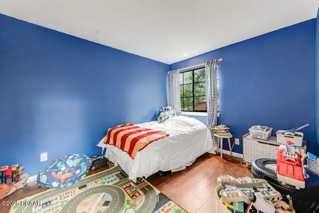 Listing Photo 22