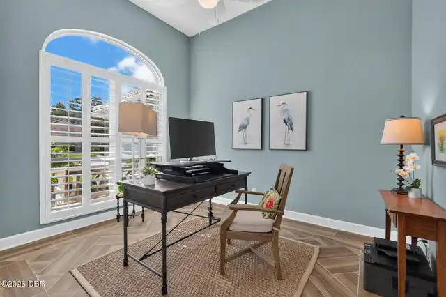 Listing Photo 17