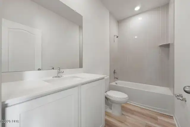 Listing Photo 18
