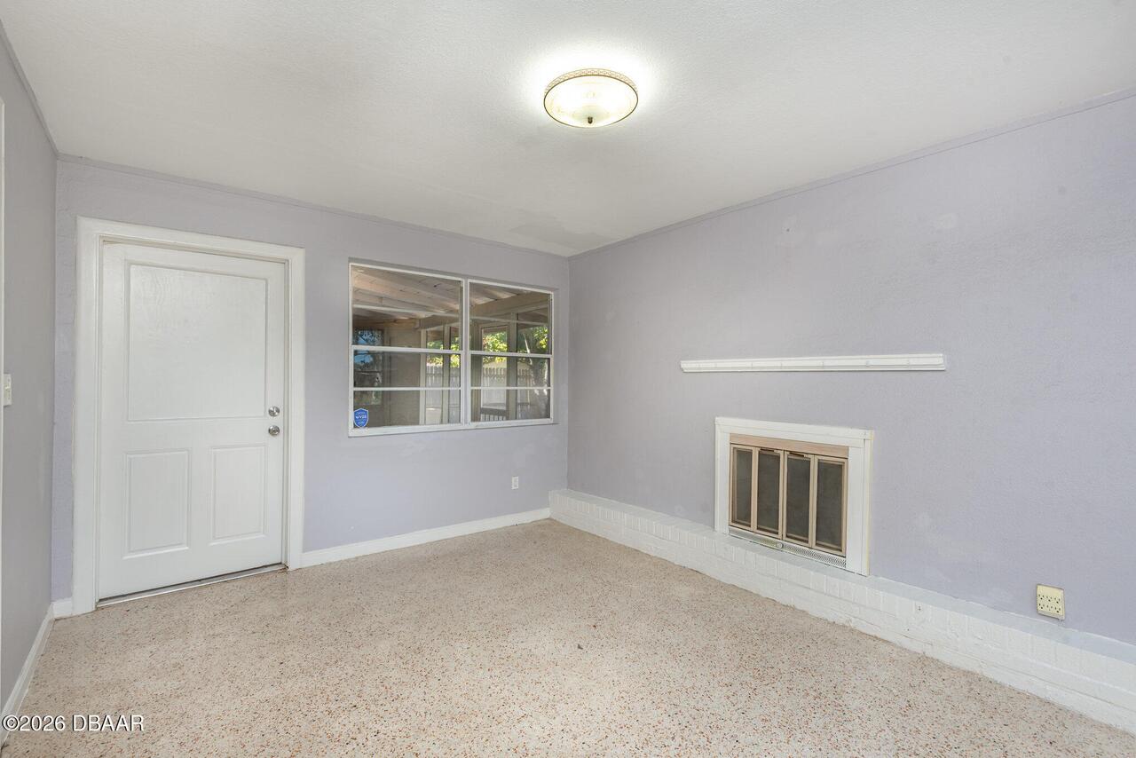 Listing Photo 14