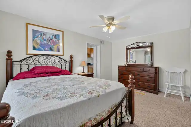 Listing Photo 14