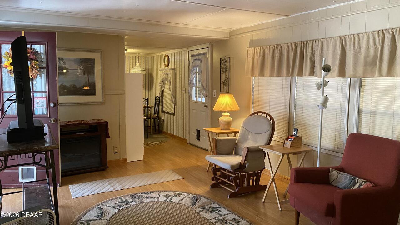 Listing Photo 6