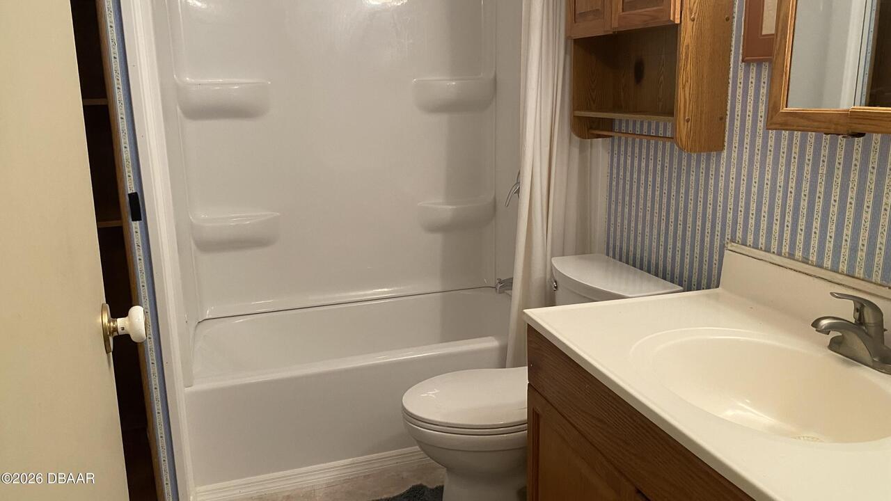 Listing Photo 11