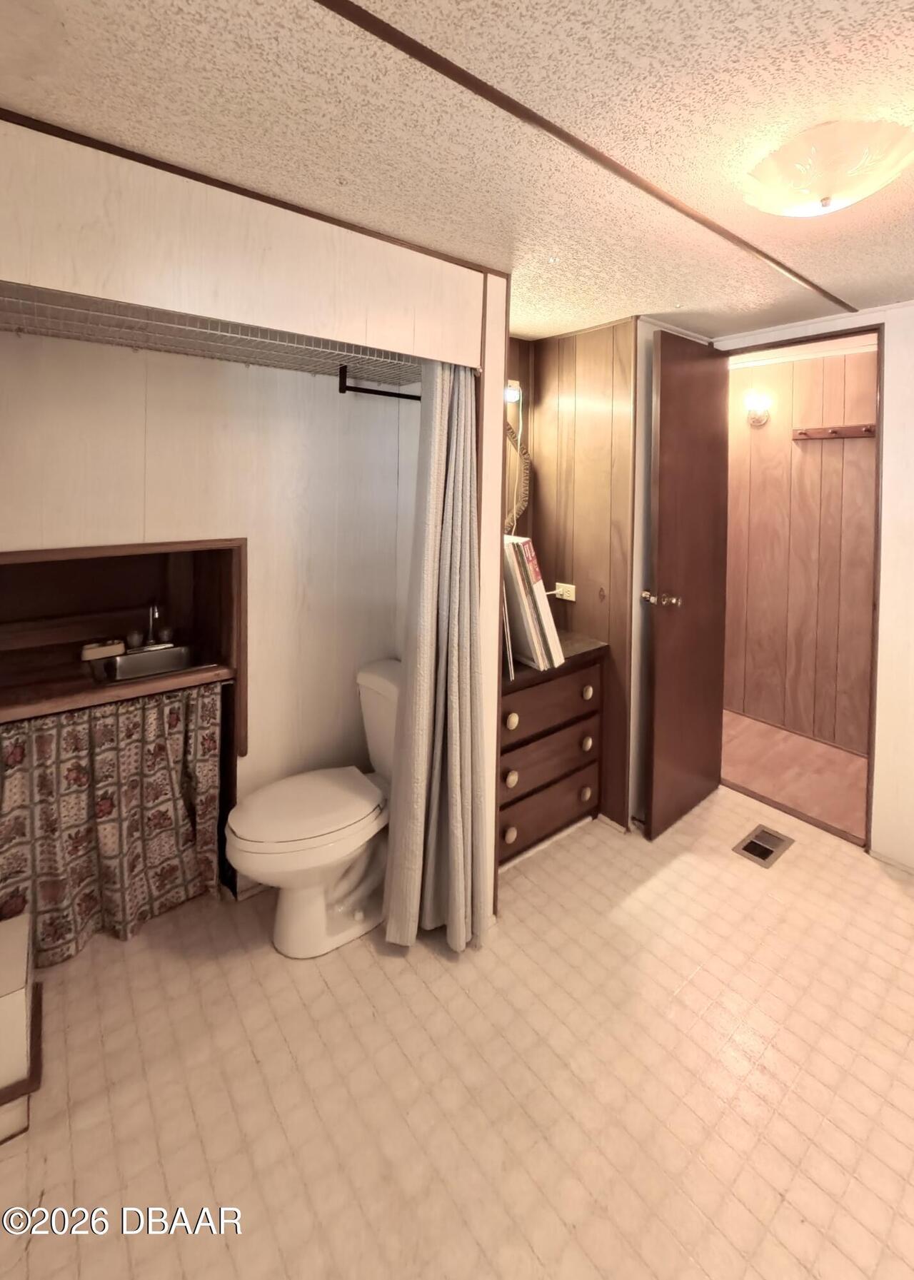 Listing Photo 23