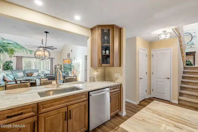 Listing Photo 15