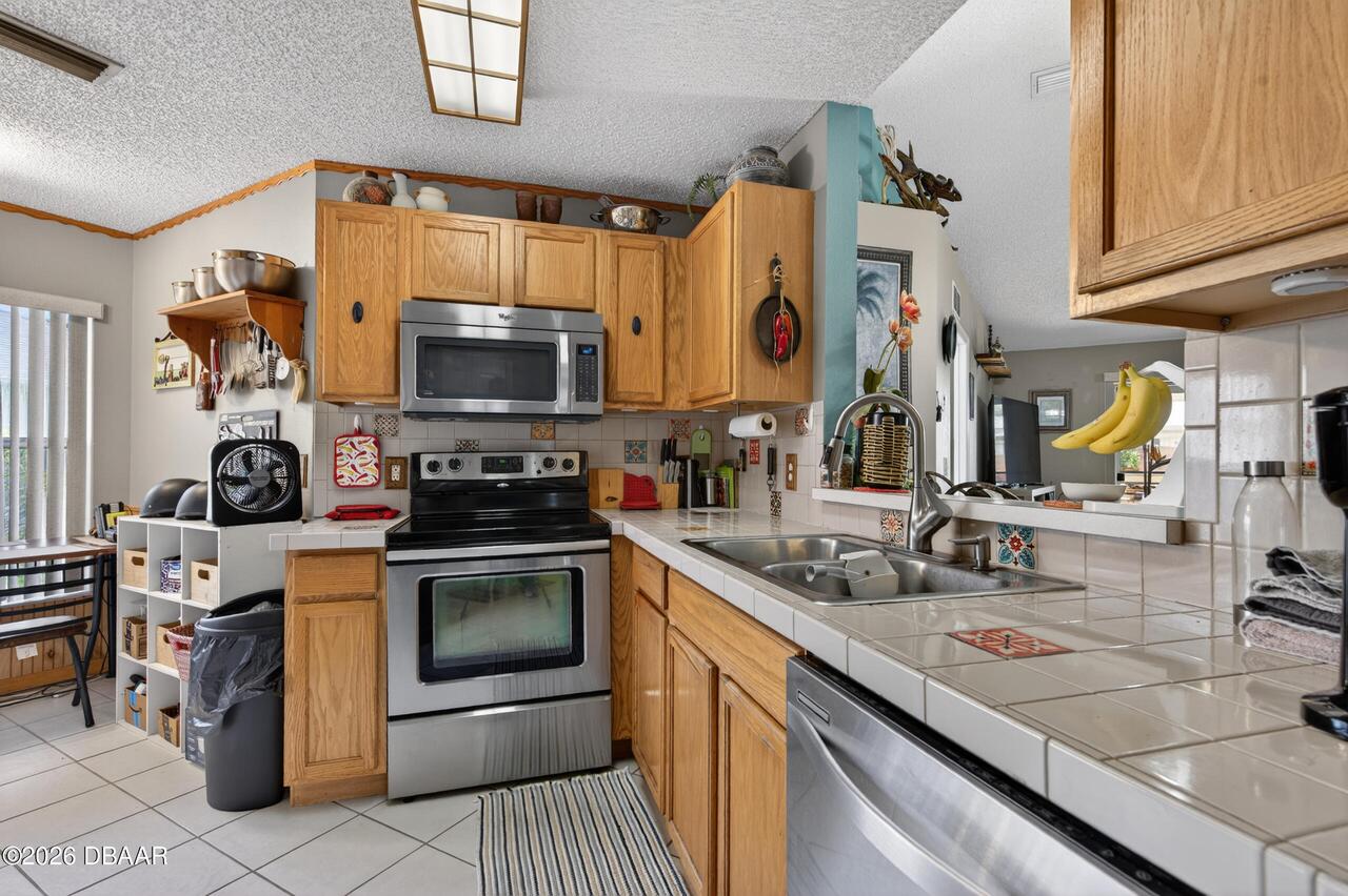 Listing Photo 10