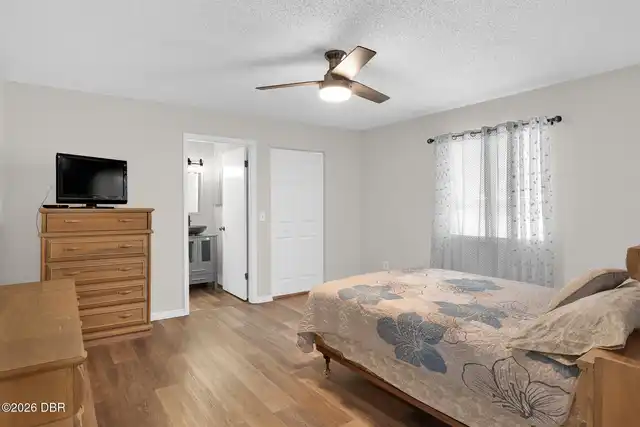 Listing Photo 7