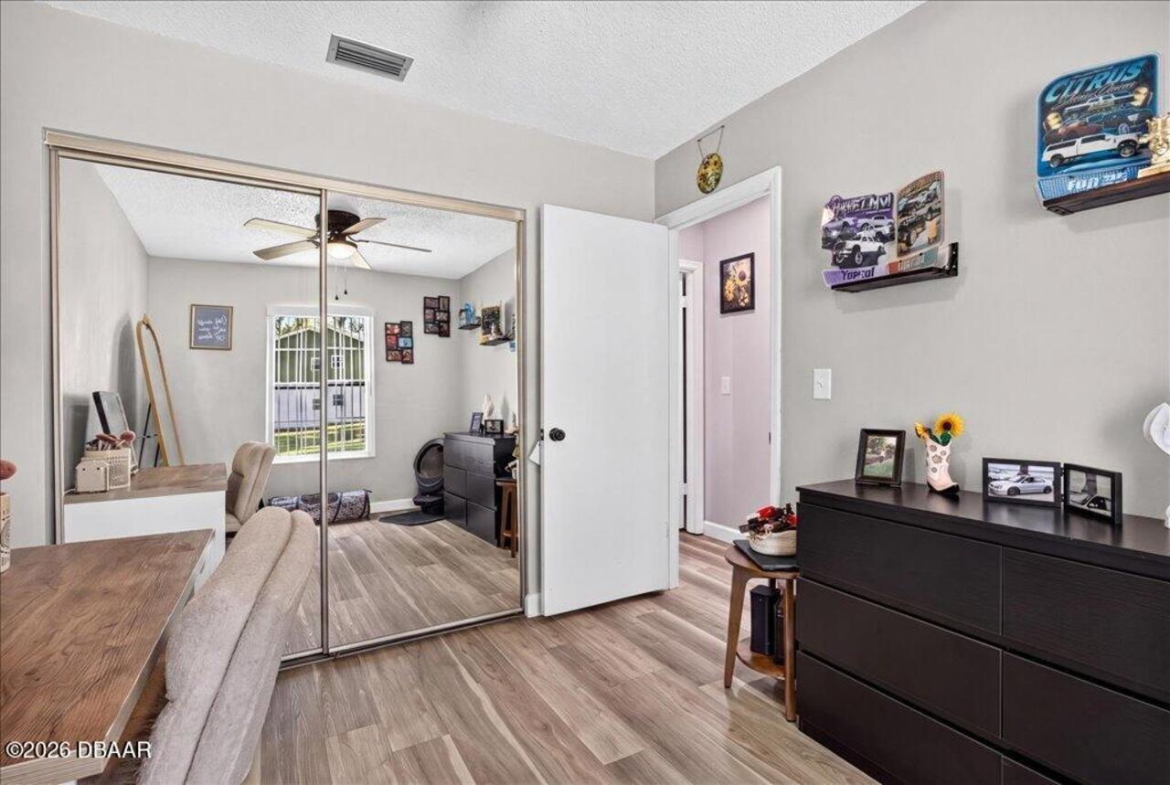 Listing Photo 16