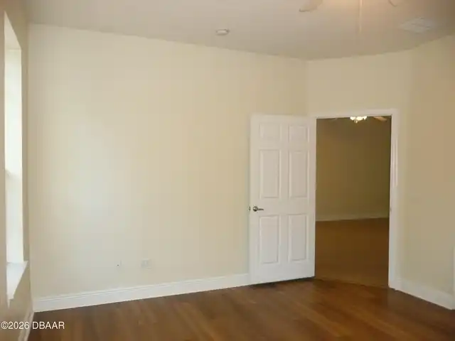 Listing Photo 14