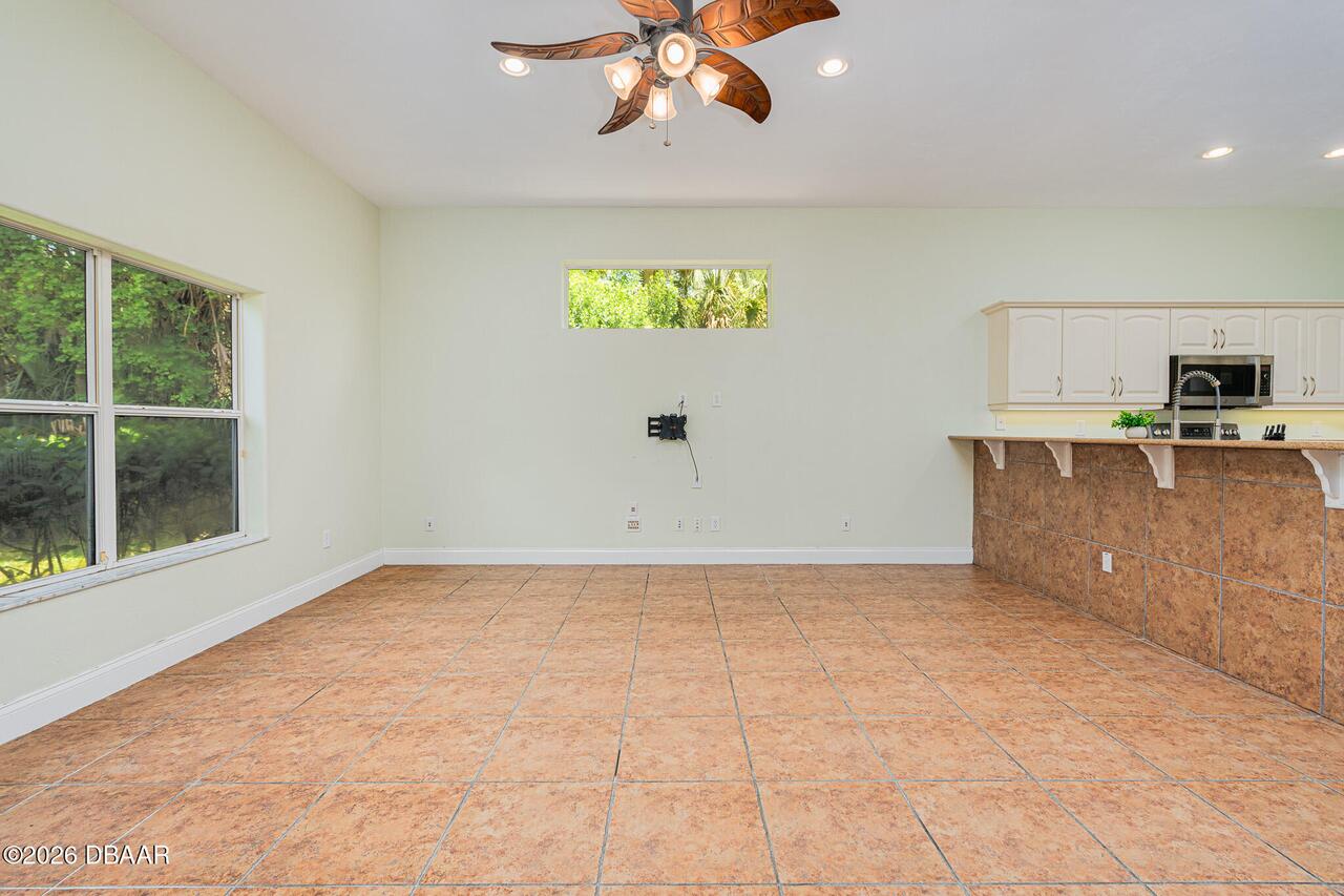 Listing Photo 14