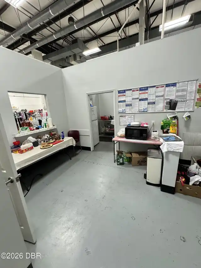 Listing Photo 6