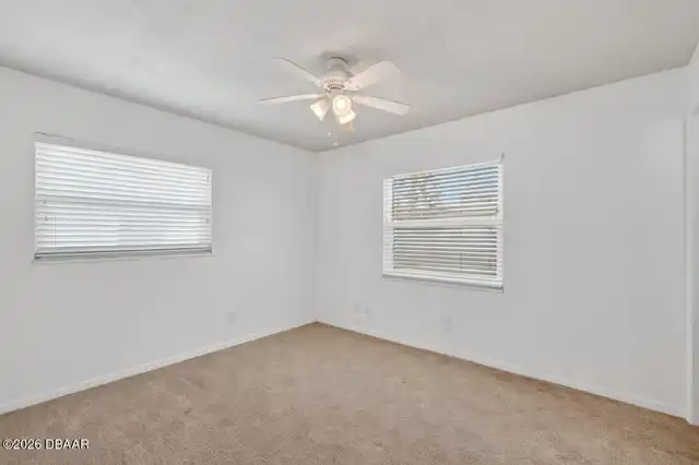 Listing Photo 14